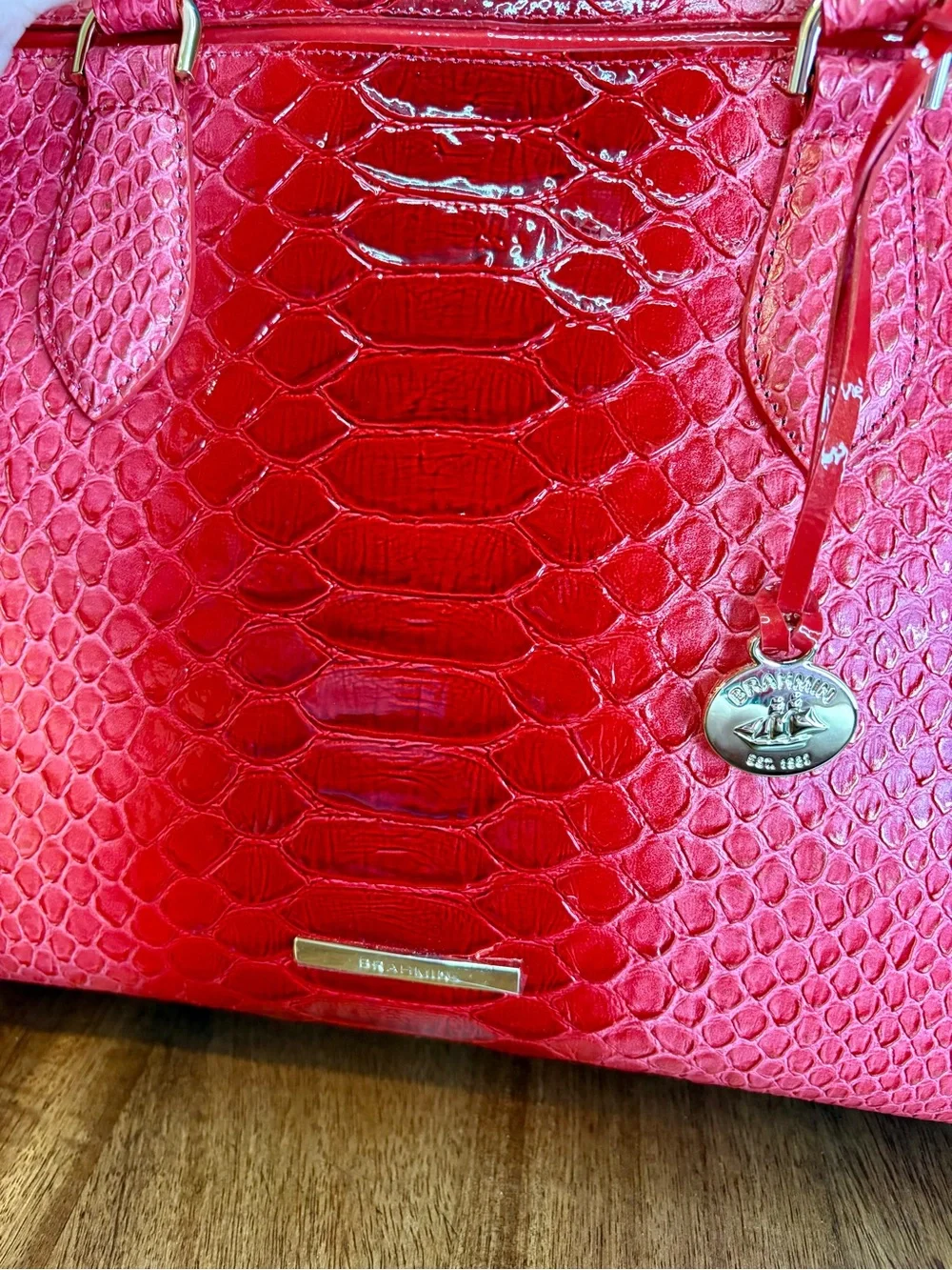 Brahmin NWT Sm Finley - Flame Calimero - Anaconda - Feminine, Sultry